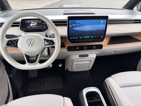 Certified 2025 Volkswagen ID. Buzz 1st Edition AWD/4WD image 7