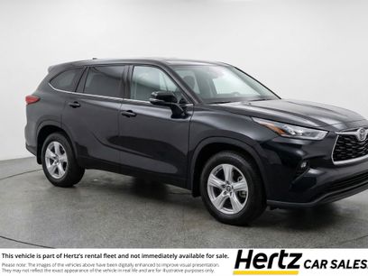 Used 2025 Toyota Highlander LE