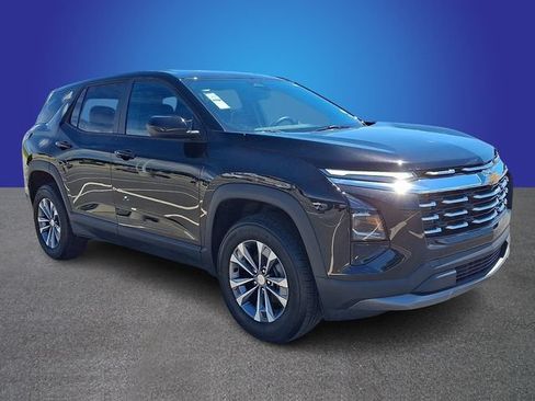 Used 2025 Chevrolet Equinox LT FWD image 3