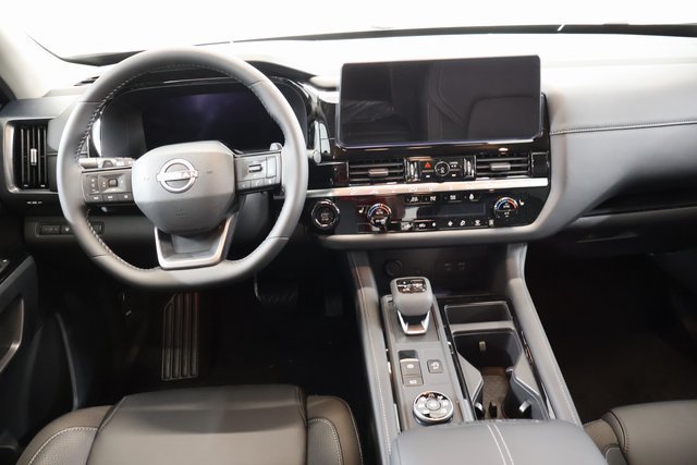 New 2026 Nissan Pathfinder SL AWD/4WD image 13