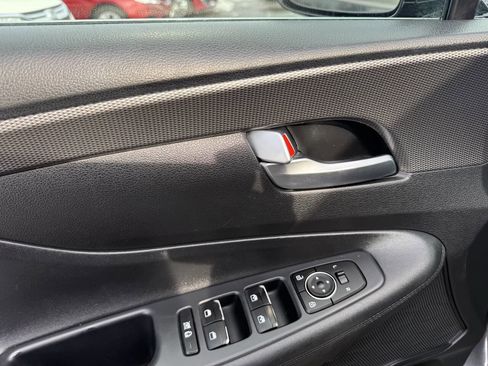 Used 2020 Hyundai Santa Fe SEL w/ Cargo Package image 17