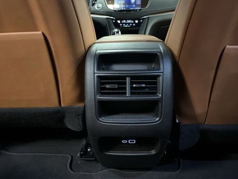 Certified 2022 Cadillac XT5 Premium Luxury w/ Technology Package image 29