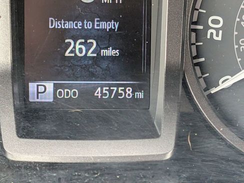 Used 2021 Toyota Tacoma TRD Off-Road image 18