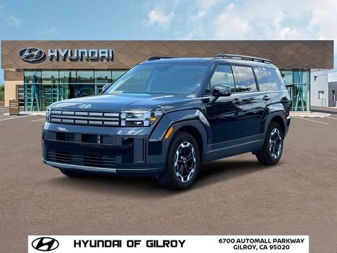 Used 2025 Hyundai Santa Fe SEL image 1