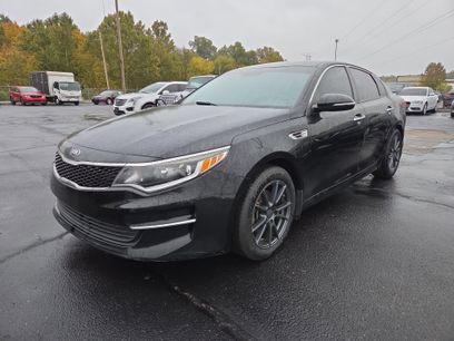 Used 2018 Kia Optima LX w/ 17" Alloy Wheels Package