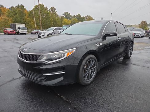 Used 2018 Kia Optima LX w/ 17" Alloy Wheels Package image 1