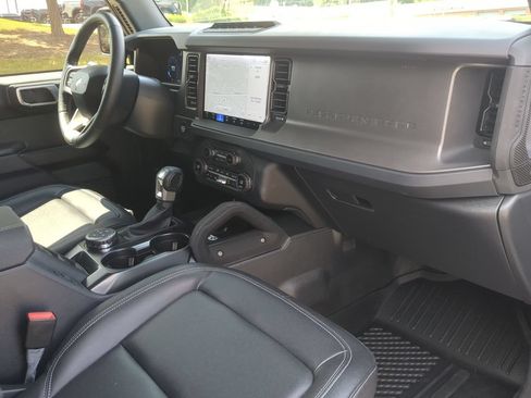 Used 2026 Ford Bronco Badlands AWD/4WD image 30