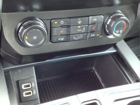 Used 2019 Ford F150 XLT w/ Equipment Group 302A Luxury AWD/4WD image 11