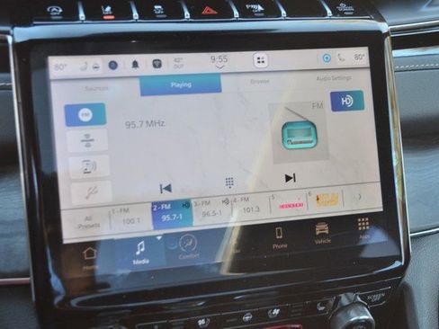 Used 2023 Jeep Grand Cherokee L Overland image 31