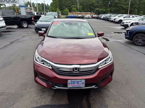Used 2017 Honda Accord EX-L image 3