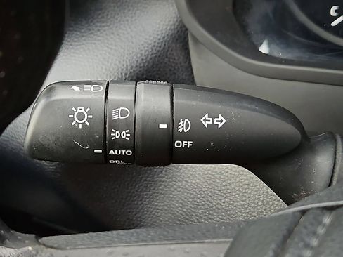 Used 2022 Toyota Tundra SR5 AWD/4WD image 24