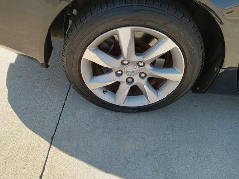 Used 2012 Acura TL w/ Technology Package image 33