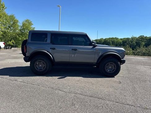 Used 2025 Ford Bronco Badlands AWD/4WD image 3
