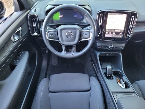 Used 2025 Volvo EX40 Core w/ Climate Package AWD/4WD image 7