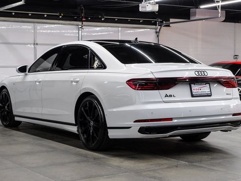 Used 2022 Audi A8 L 3.0T w/ Luxury Package image 18