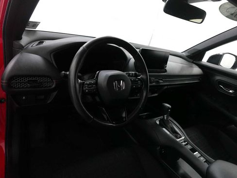 Certified 2025 Honda HR-V Sport image 15