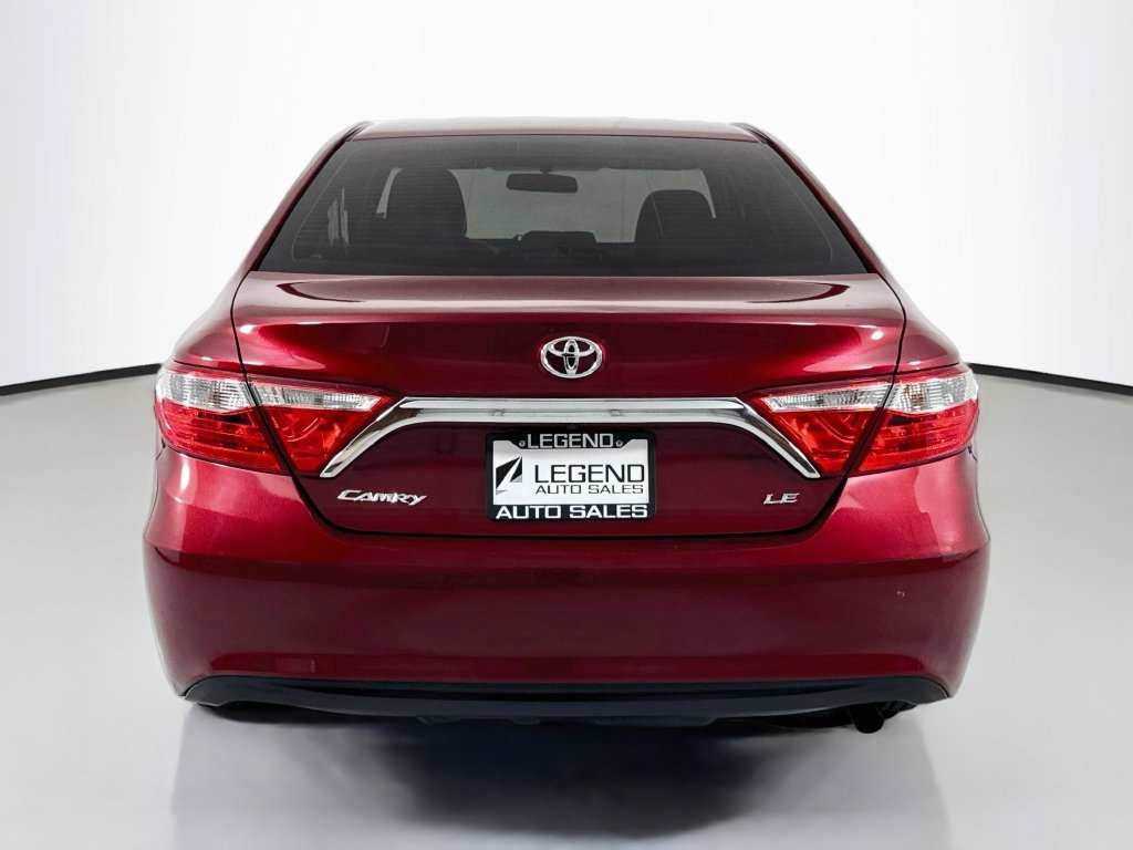 Used 2017 Toyota Camry LE FWD image 7
