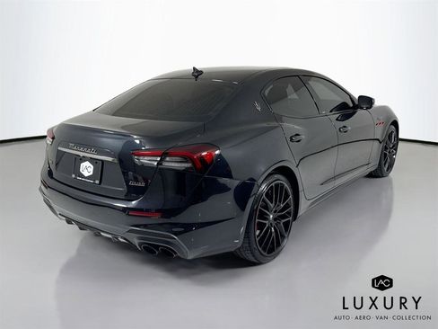 Used 2022 Maserati Ghibli Trofeo image 6
