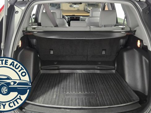 Used 2019 Honda CR-V EX image 37