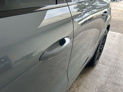 Used 2025 Porsche Cayenne S image 16