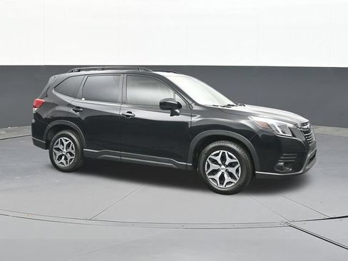 Used 2023 Subaru Forester Premium AWD/4WD image 18