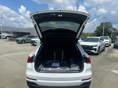 New 2025 Audi Q3 2.0T Premium w/ Convenience Package image 11
