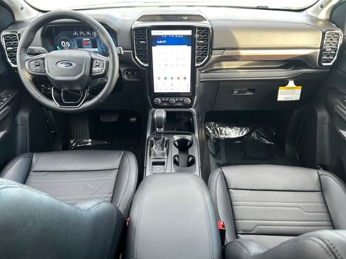 New 2025 Ford Ranger Lariat w/ Black Appearance Package image 32
