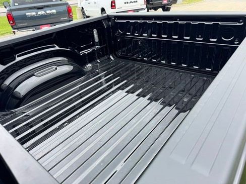 New 2026 RAM 1500 Laramie AWD/4WD image 35