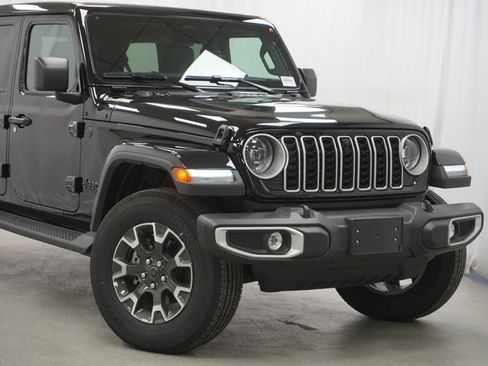 New 2026 Jeep Wrangler Unlimited Sahara AWD/4WD image 3