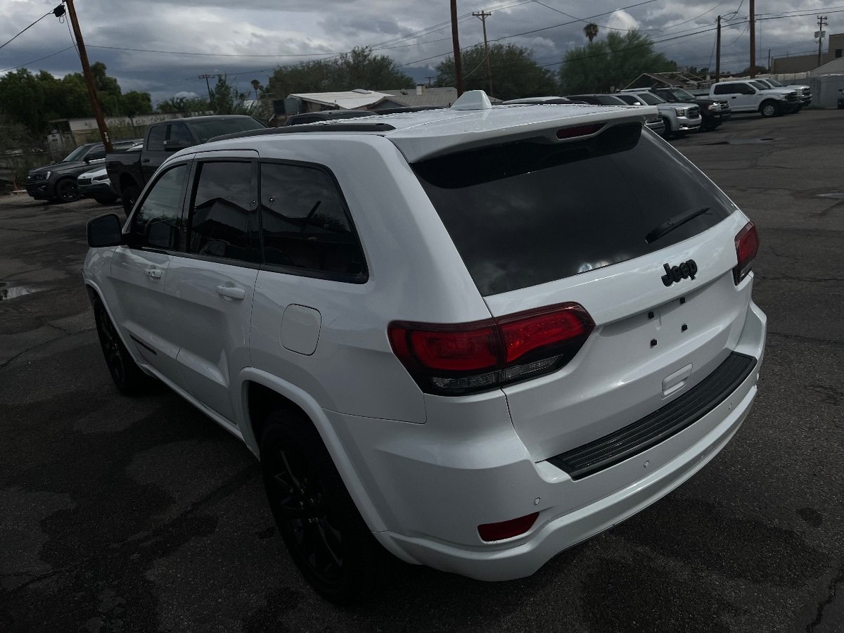 Used 2020 Jeep Grand Cherokee Altitude RWD image 50