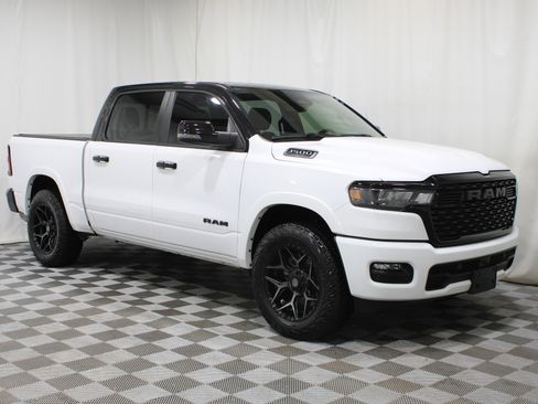 Used 2025 RAM 1500 Big Horn AWD/4WD image 1