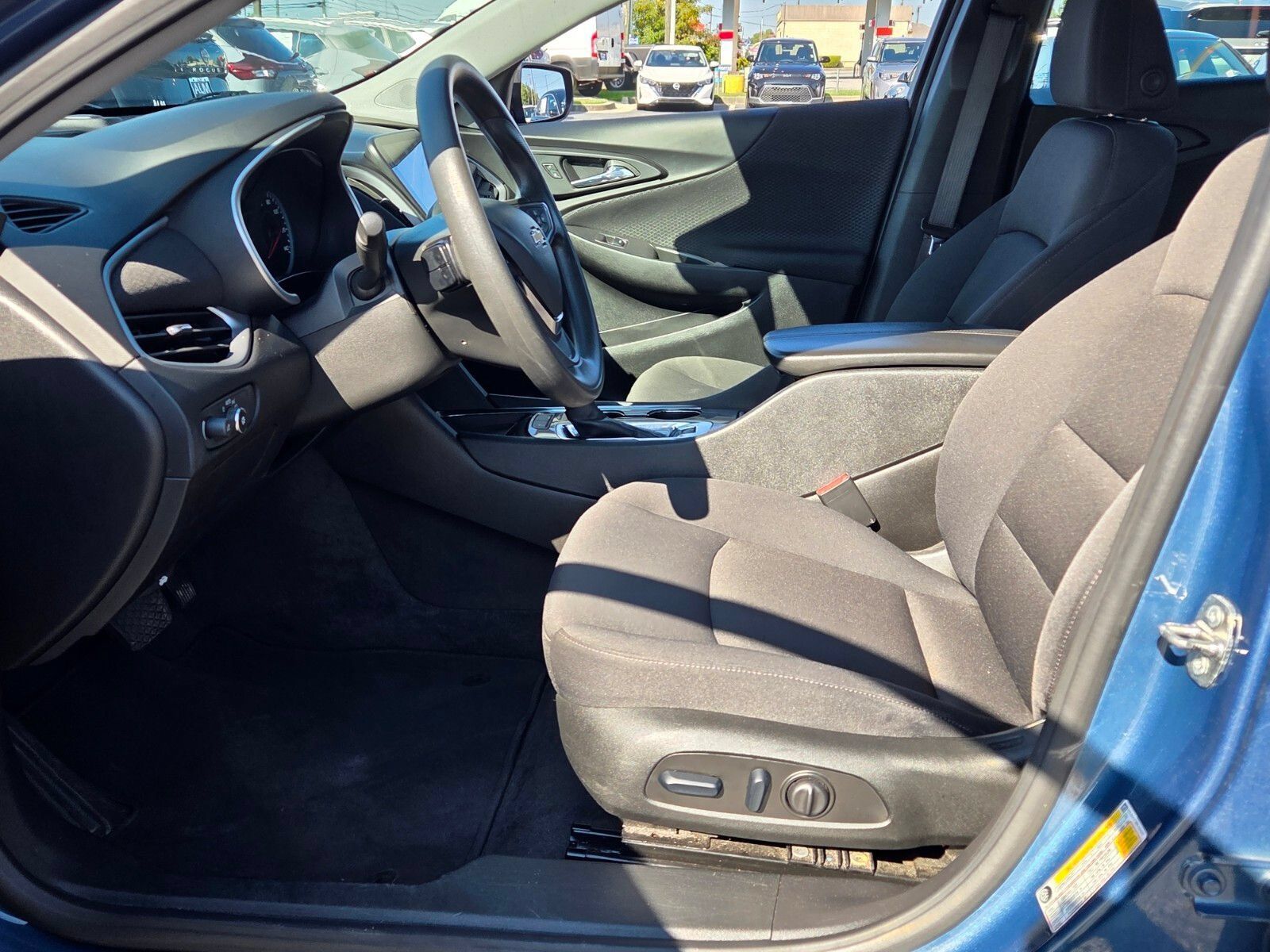 Used 2024 Chevrolet Malibu LT FWD image 5