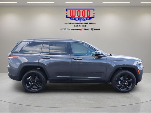 New 2026 Jeep Grand Cherokee Limited w/ Limited Altitude Package AWD/4WD image 2