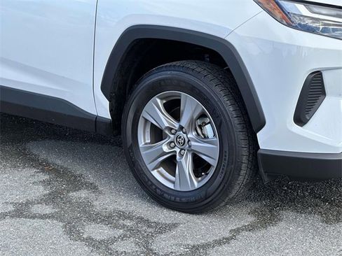 Used 2025 Toyota RAV4 XLE image 9