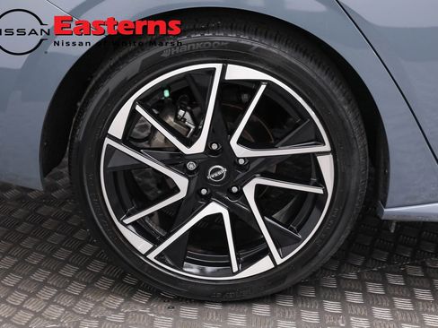 Used 2024 Nissan Sentra SR FWD image 29