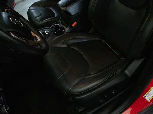 Used 2018 Jeep Cherokee Limited w/ High Altitude Package image 26