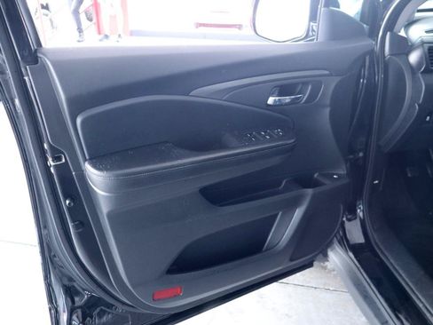 Used 2019 Honda Ridgeline Sport image 12