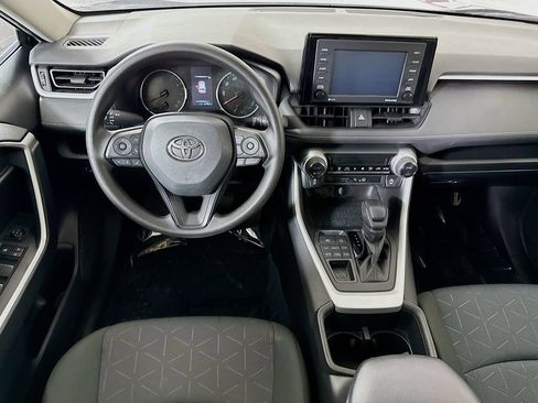 Certified 2022 Toyota RAV4 XLE AWD/4WD image 4