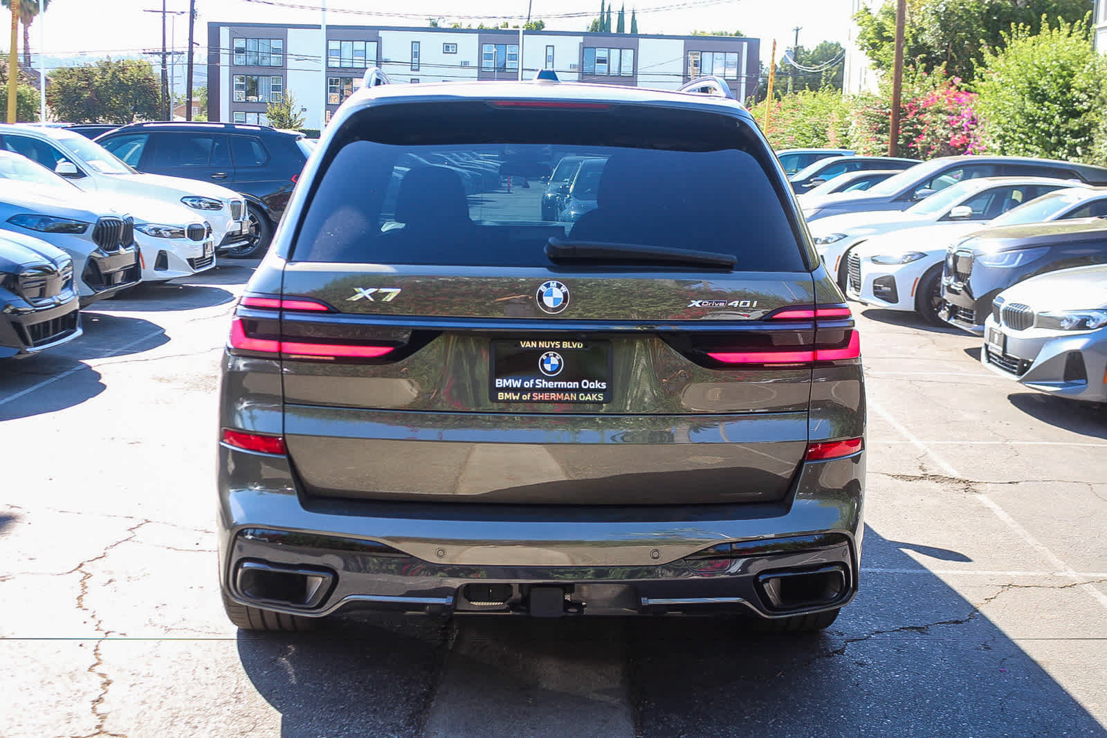 Used 2024 BMW X7 xDrive40i w/ Executive Package AWD/4WD image 5