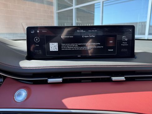 Used 2025 Genesis GV70 2.5T w/ Sport Prestige Package image 22