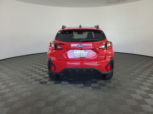 Used 2025 Subaru Crosstrek 2.0i Premium image 5