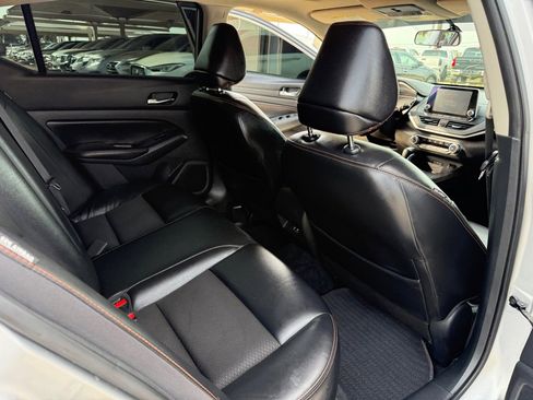 Used 2019 Nissan Altima 2.5 SR w/ SR Premium Package image 17