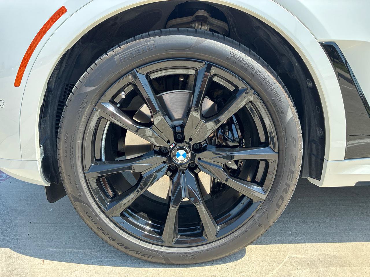 Used 2025 BMW X7 M60i w/ Executive Package AWD/4WD image 19