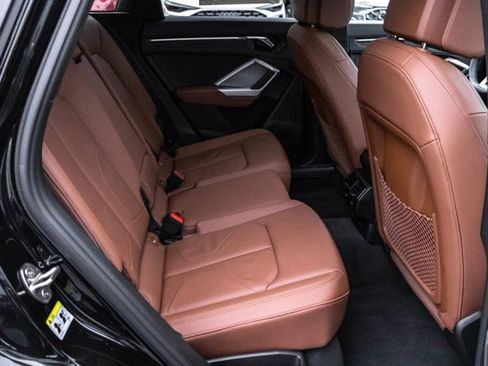 Used 2024 Audi Q3 2.0T Premium Plus image 24