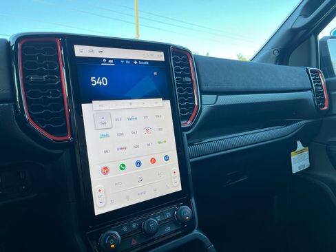 New 2025 Ford Ranger Raptor image 18