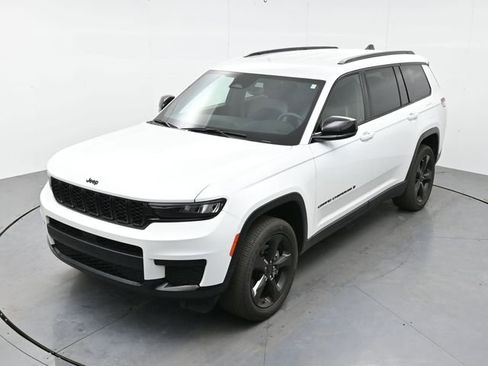 Used 2023 Jeep Grand Cherokee L Laredo image 19