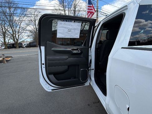 New 2026 GMC Sierra 1500 Elevation image 29