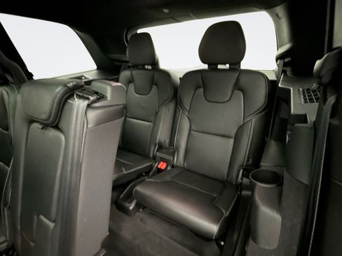 Used 2020 Volvo XC90 T6 R-Design image 22