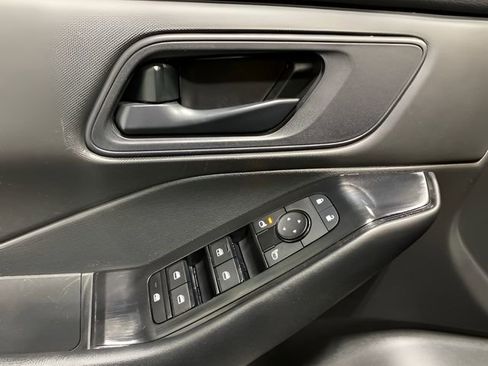 Certified 2024 Nissan Rogue S AWD/4WD image 10