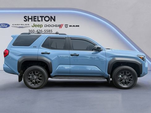 Used 2025 Toyota 4Runner SR5 AWD/4WD image 7